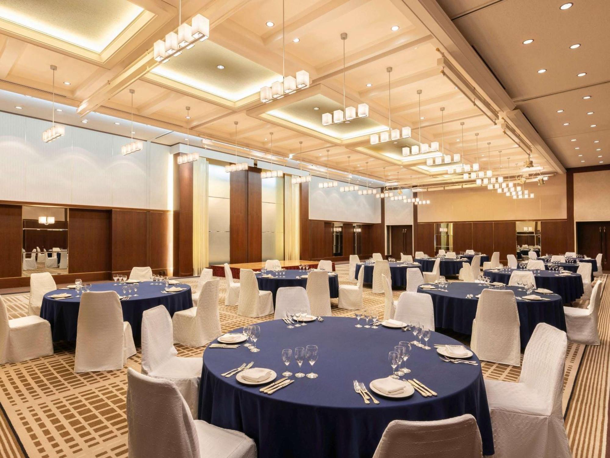 Grand Mercure Sapporo Odori Park Exterior photo